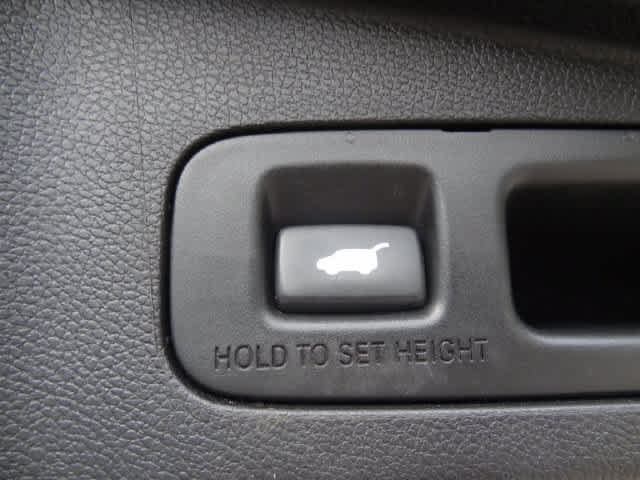 Used 2018 Honda CR-V Touring image 10