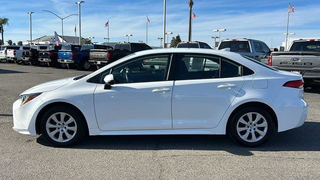 Used 2022 Toyota Corolla LE w/ Carpet Mat Package (TMS) image 6