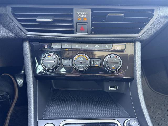 Used 2019 Volkswagen Jetta SE FWD image 17