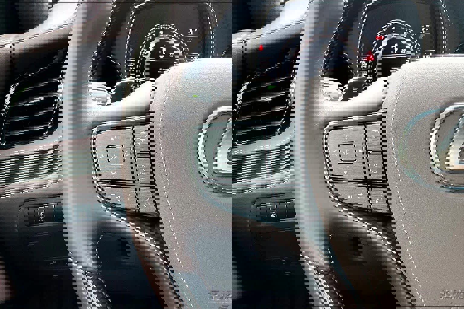 Used 2020 Lexus LS 500 w/ Interior Upgrade Package image 25