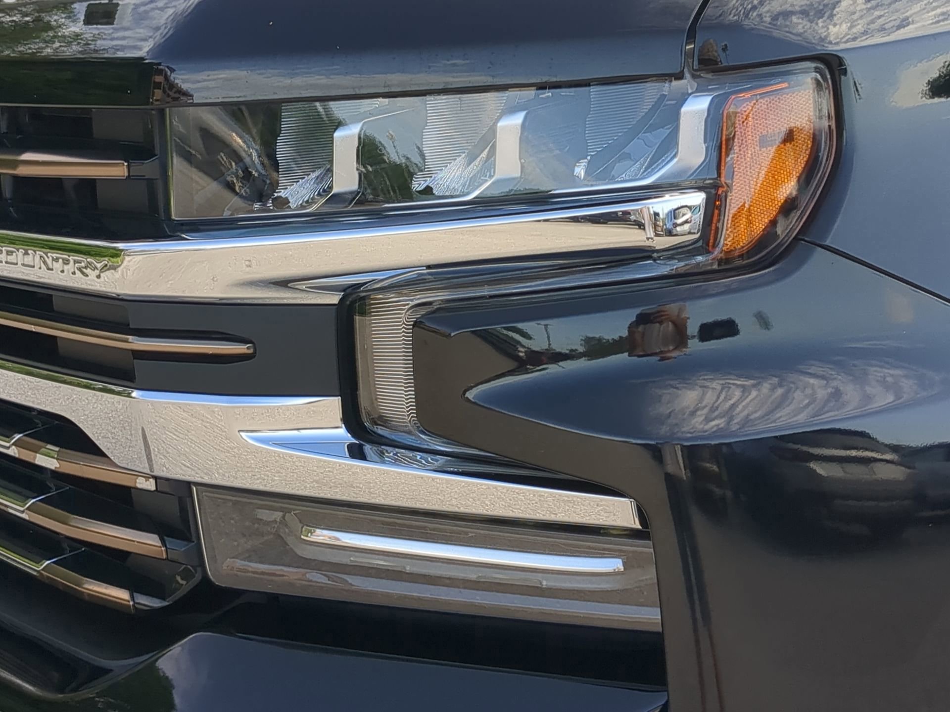 Used 2019 Chevrolet Silverado 1500 High Country w/ Technology Package image 44