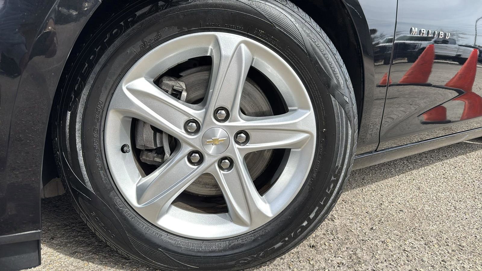 Used 2024 Chevrolet Malibu LS image 9