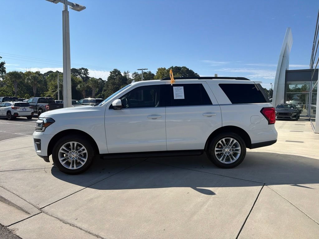 Certified 2024 Ford Expedition XLT RWD image 4