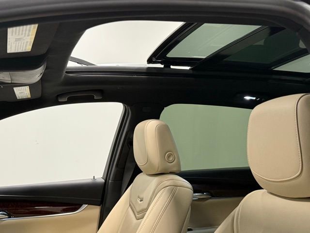 Used 2019 Cadillac XT5 Luxury FWD image 34