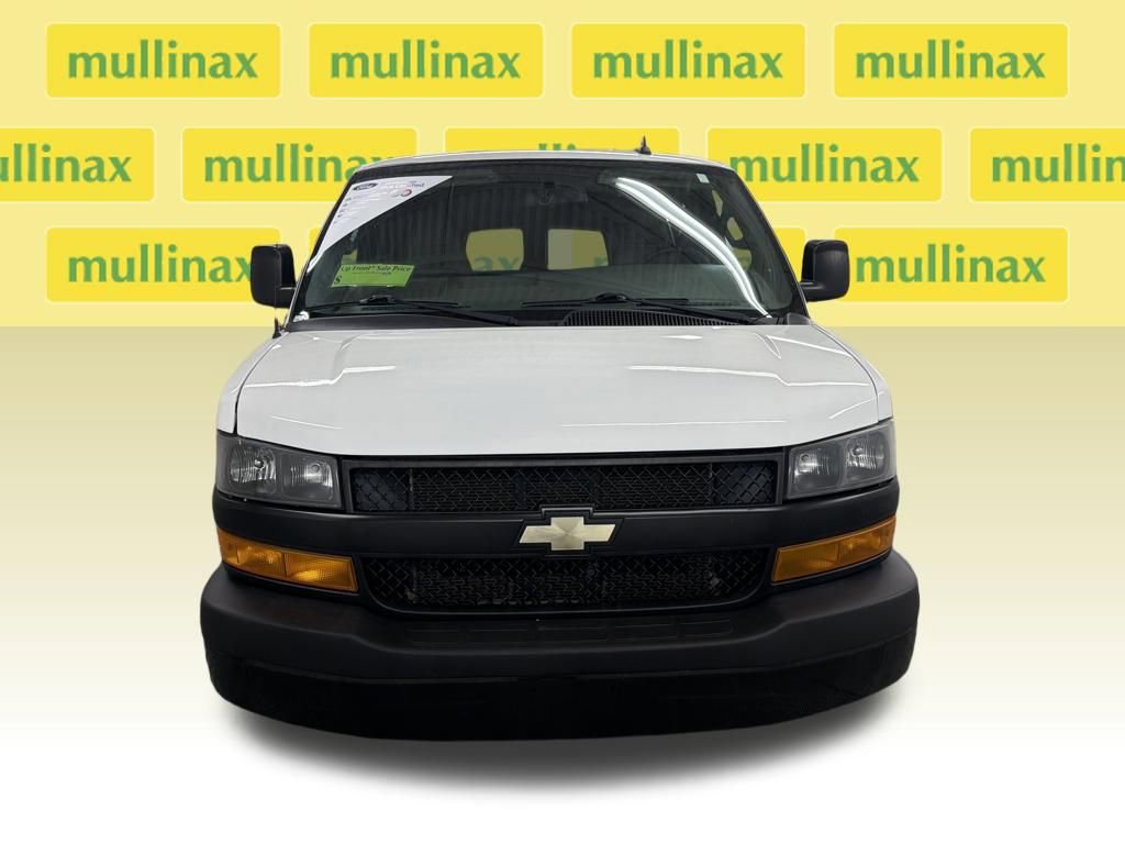 Used 2019 Chevrolet Express 3500 LS image 8