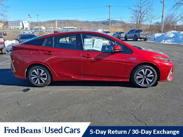 Used 2017 Toyota Prius Prime image 9