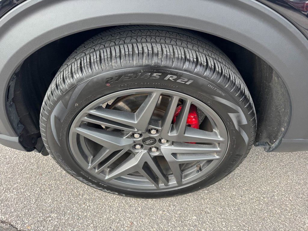 Certified 2025 Ford Explorer ST-Line w/ ST-Line Street Pack image 34