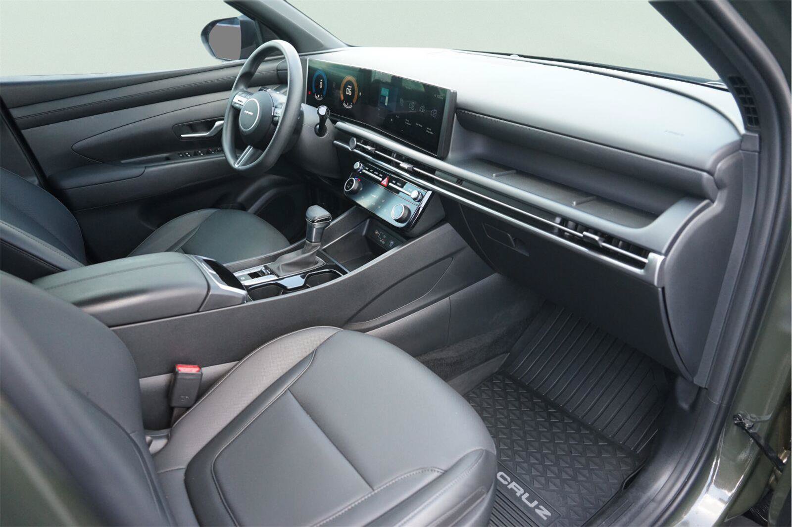 Used 2026 Hyundai Santa Cruz SEL FWD image 17