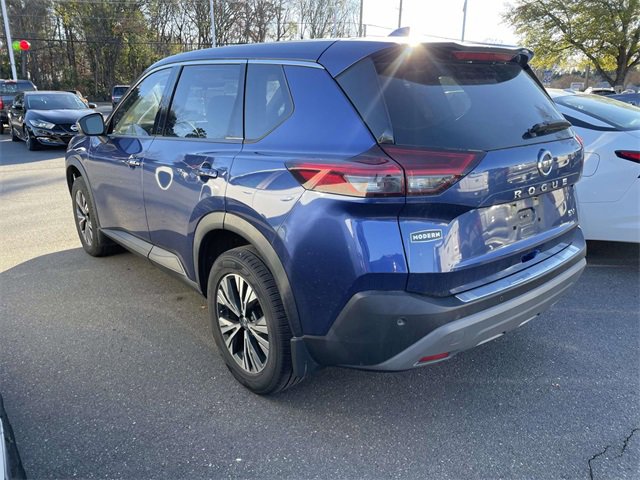 Used 2021 Nissan Rogue SV image 4