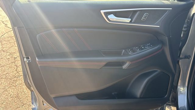 Certified 2024 Ford Edge ST-Line image 10