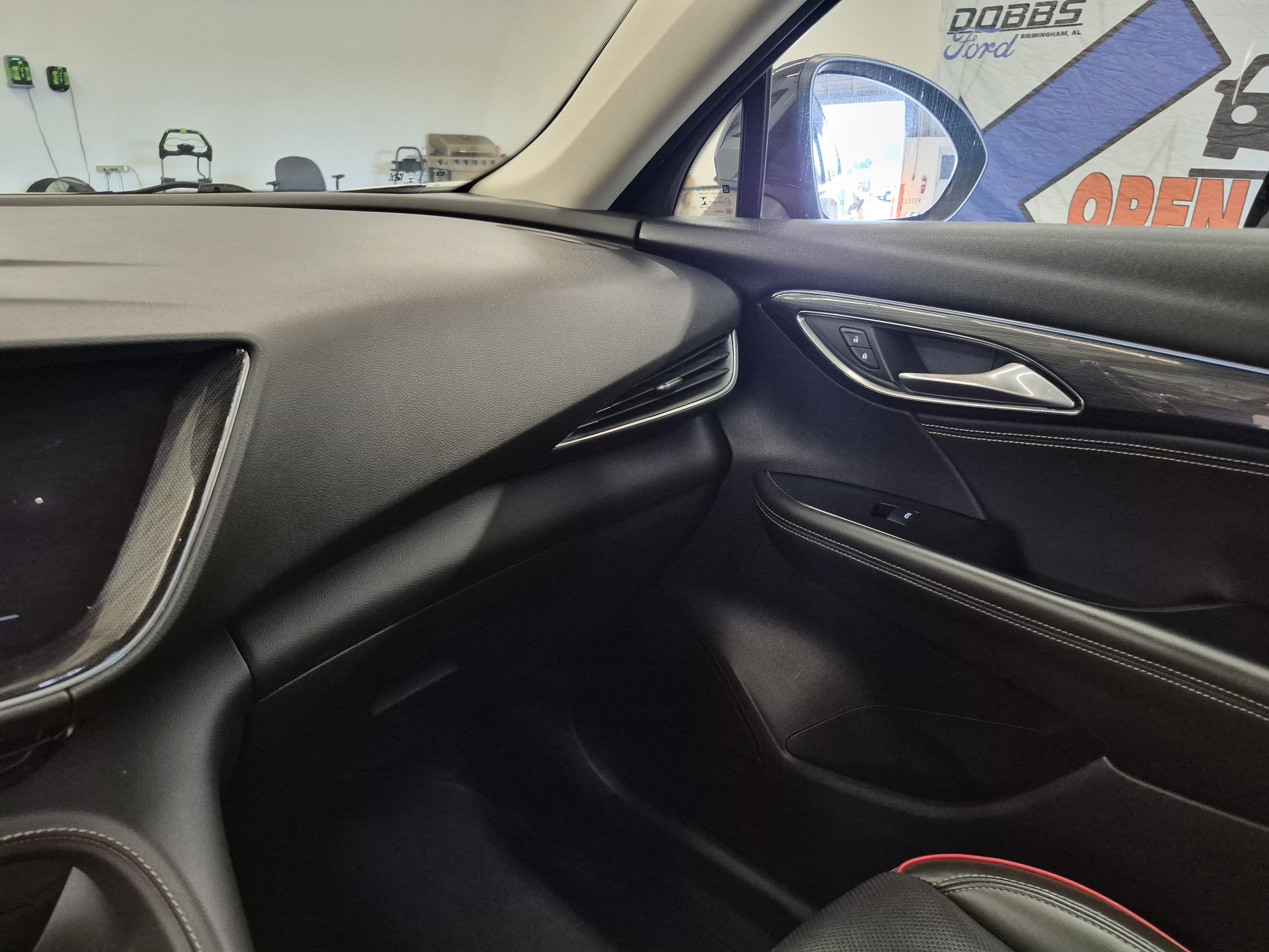 Used 2023 Buick Envision Essence w/ Sport Touring Package FWD image 21