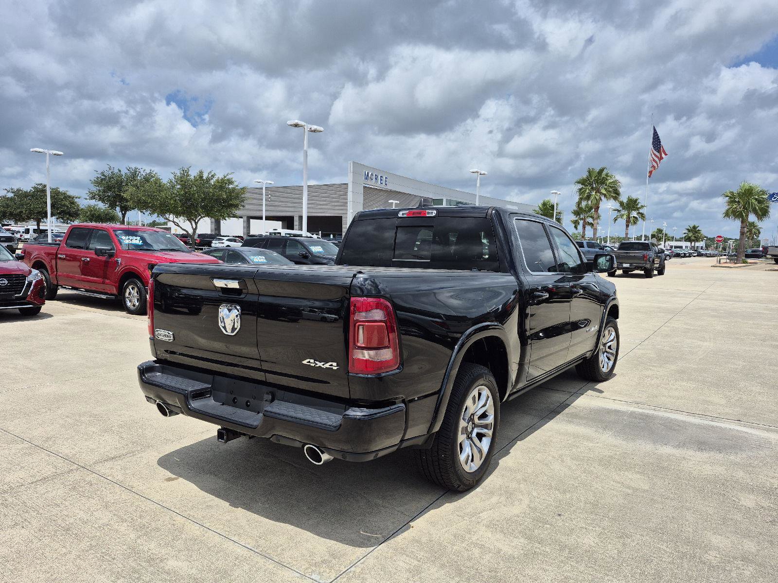 Used 2020 RAM 1500 Limited AWD/4WD image 14