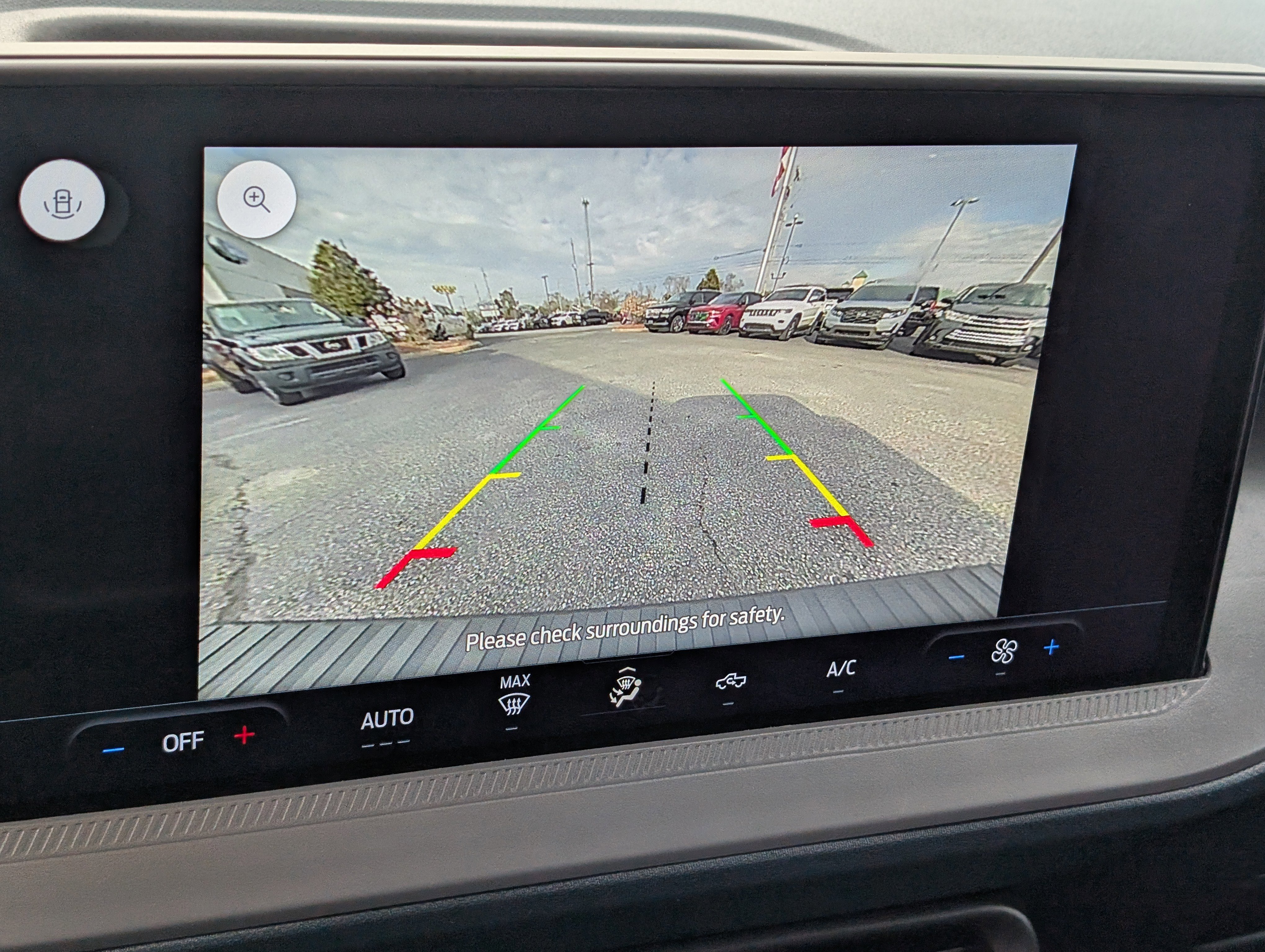 Certified 2025 Ford Maverick XL w/ Equipment Group 102A image 24