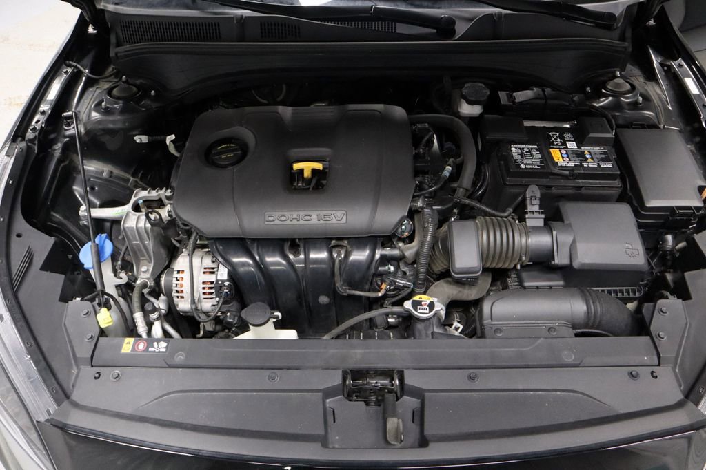 Used 2023 Kia Forte LXS w/ LXS Technology Package FWD image 13