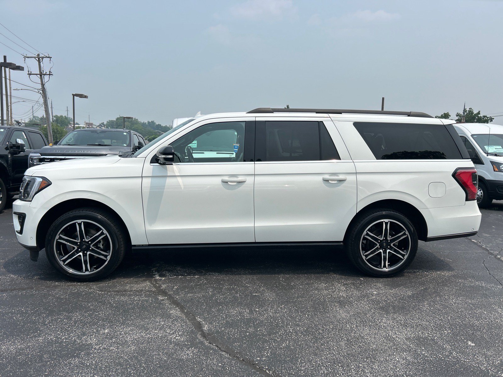 Certified 2021 Ford Expedition Max Limited AWD/4WD image 4