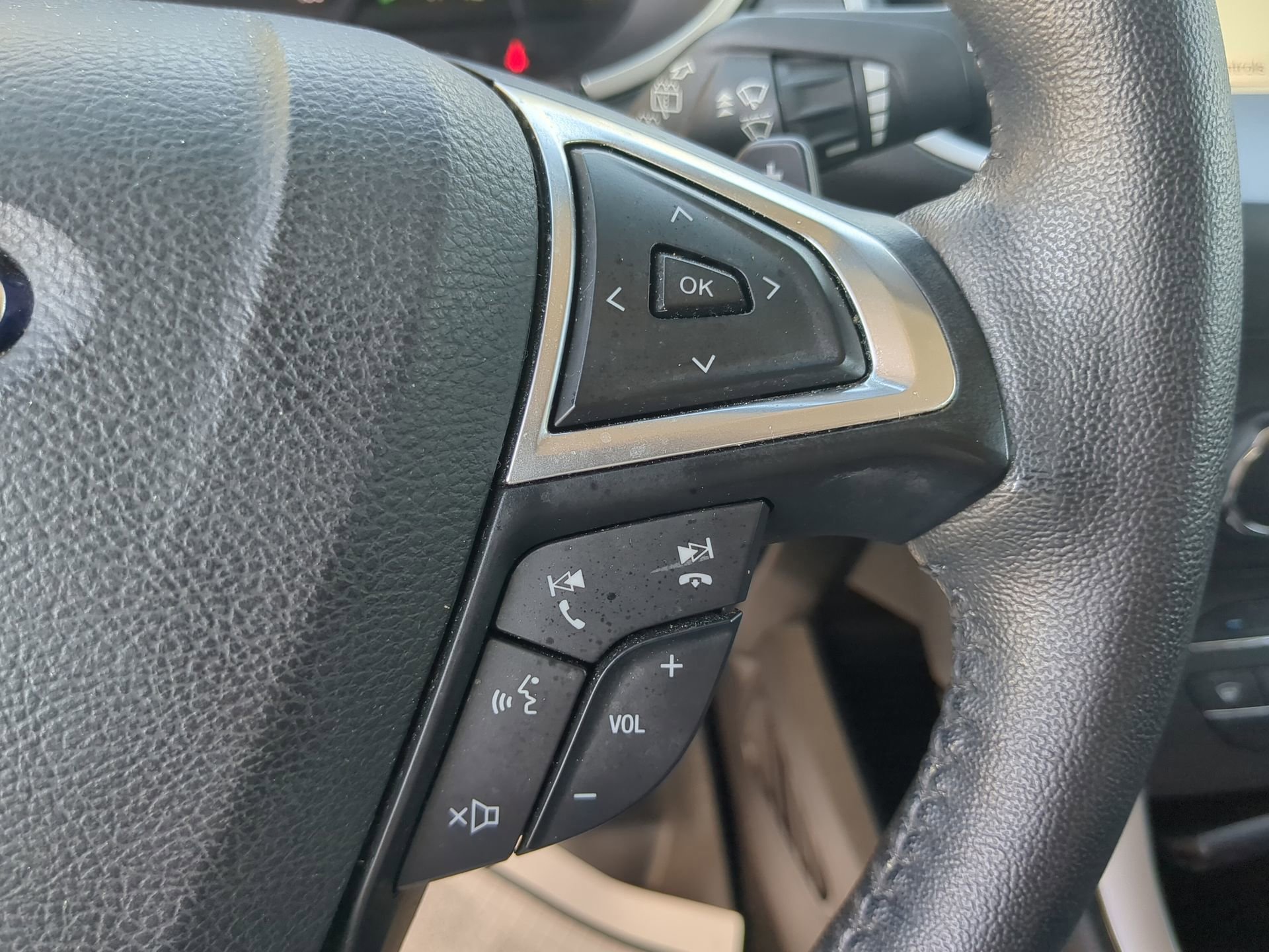 Certified 2017 Ford Edge SEL w/ Equipment Group 201A image 50