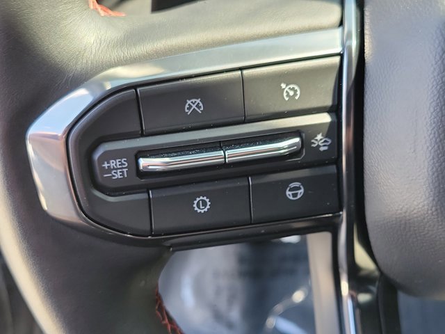 Used 2025 GMC Yukon XL AT4 Ultimate w/ LPO, Floor Liner Package image 28