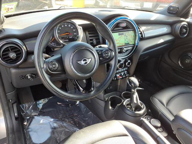 Used 2018 MINI Cooper Convertible image 8