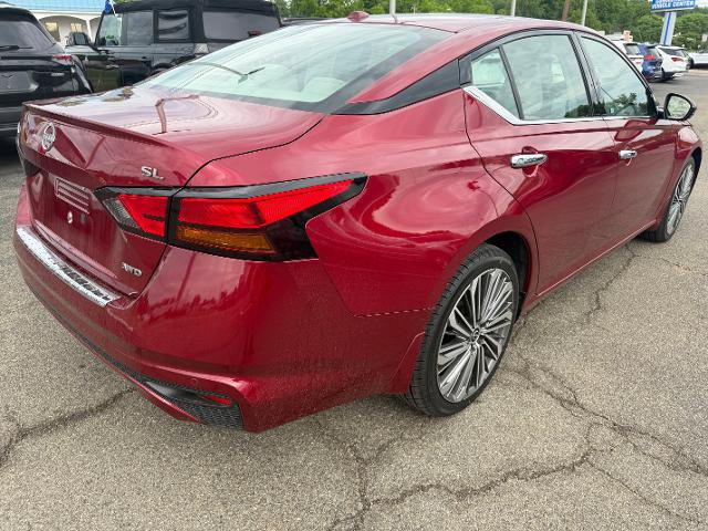 Used 2023 Nissan Altima 2.5 SL AWD/4WD image 2