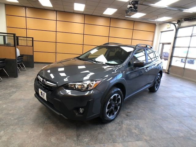 Used 2021 Subaru Crosstrek 2.0i Premium image 3