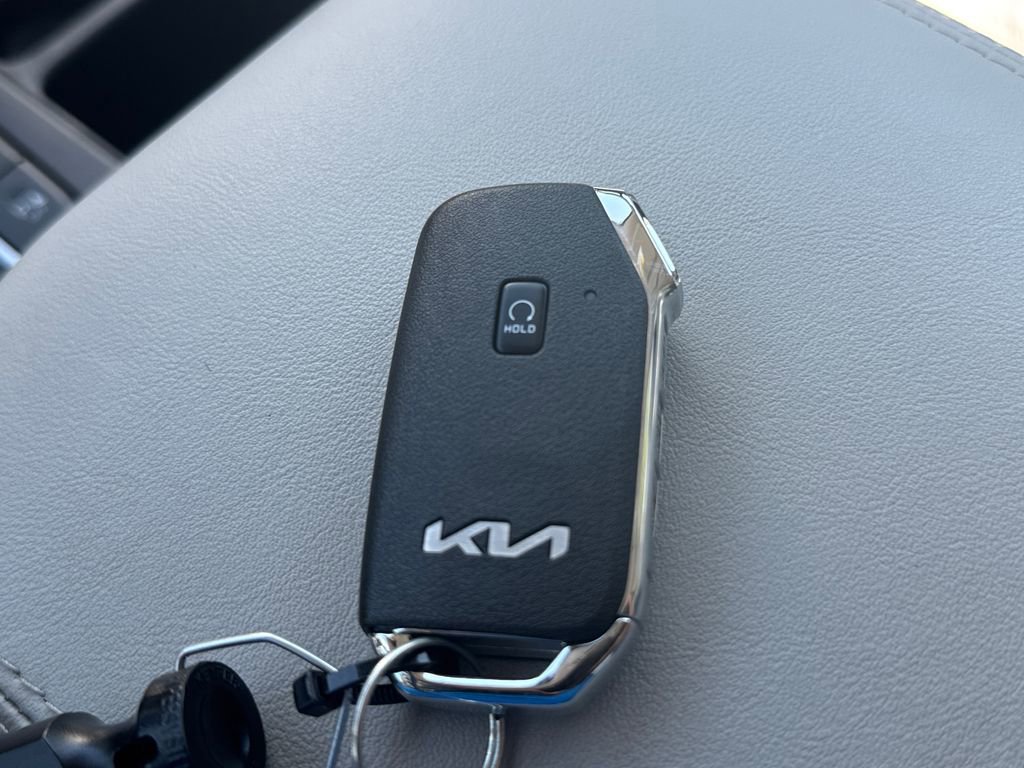 Used 2023 Kia Sorento EX FWD image 11
