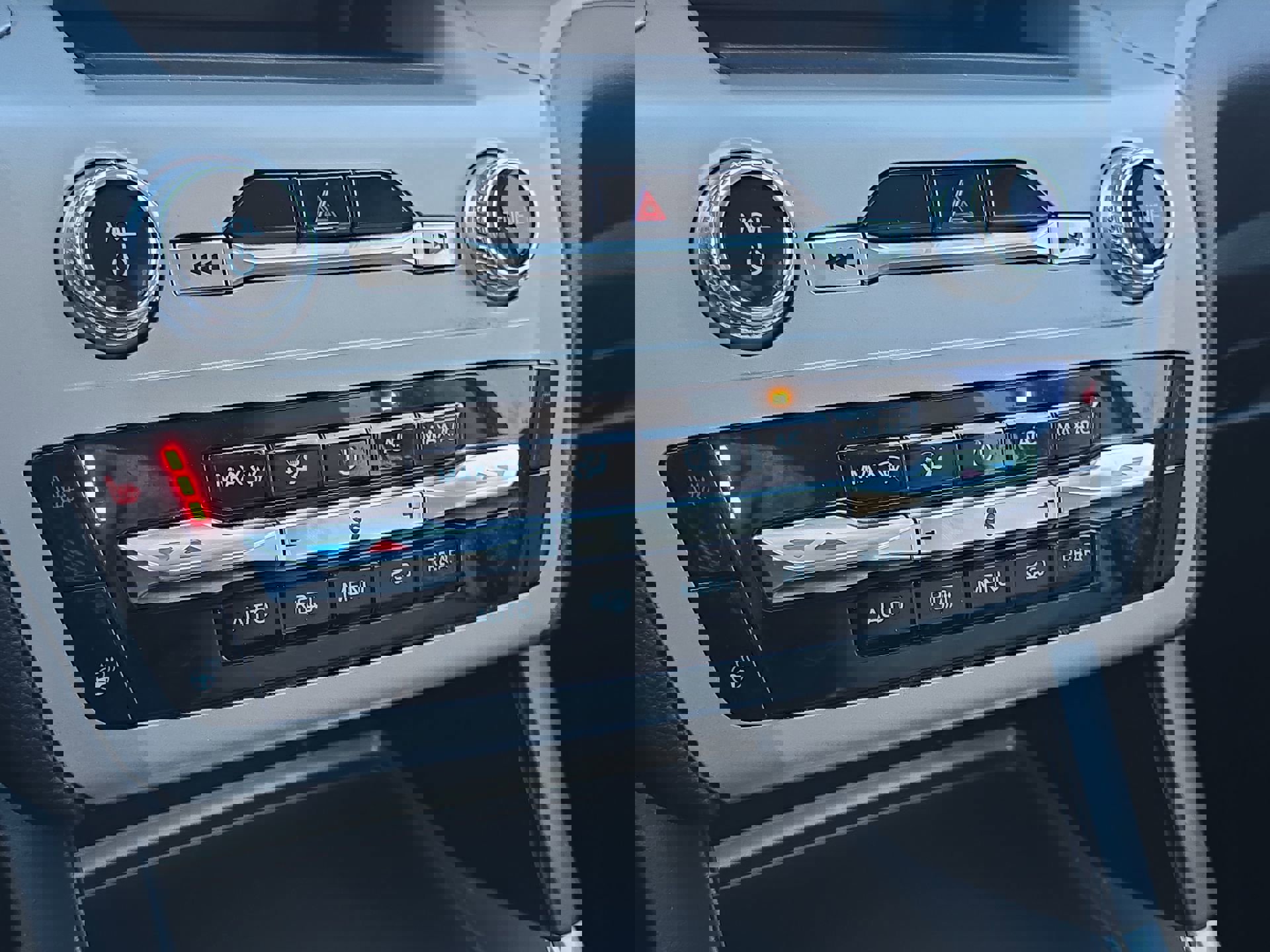 Certified 2023 Ford Explorer XLT w/ Equipment Group 202A image 19