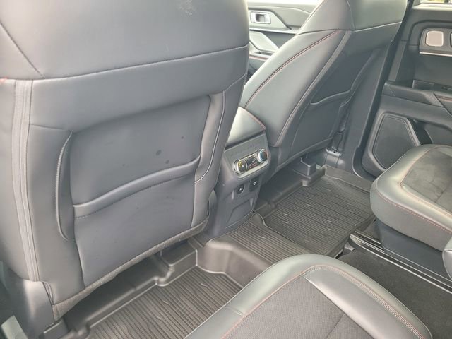 Certified 2025 Ford Explorer ST image 12