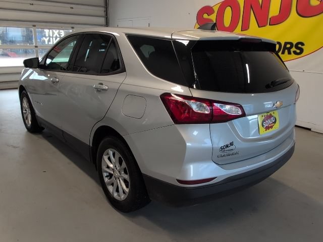 Certified 2019 Chevrolet Equinox LS w/ LS Convenience Package FWD image 3