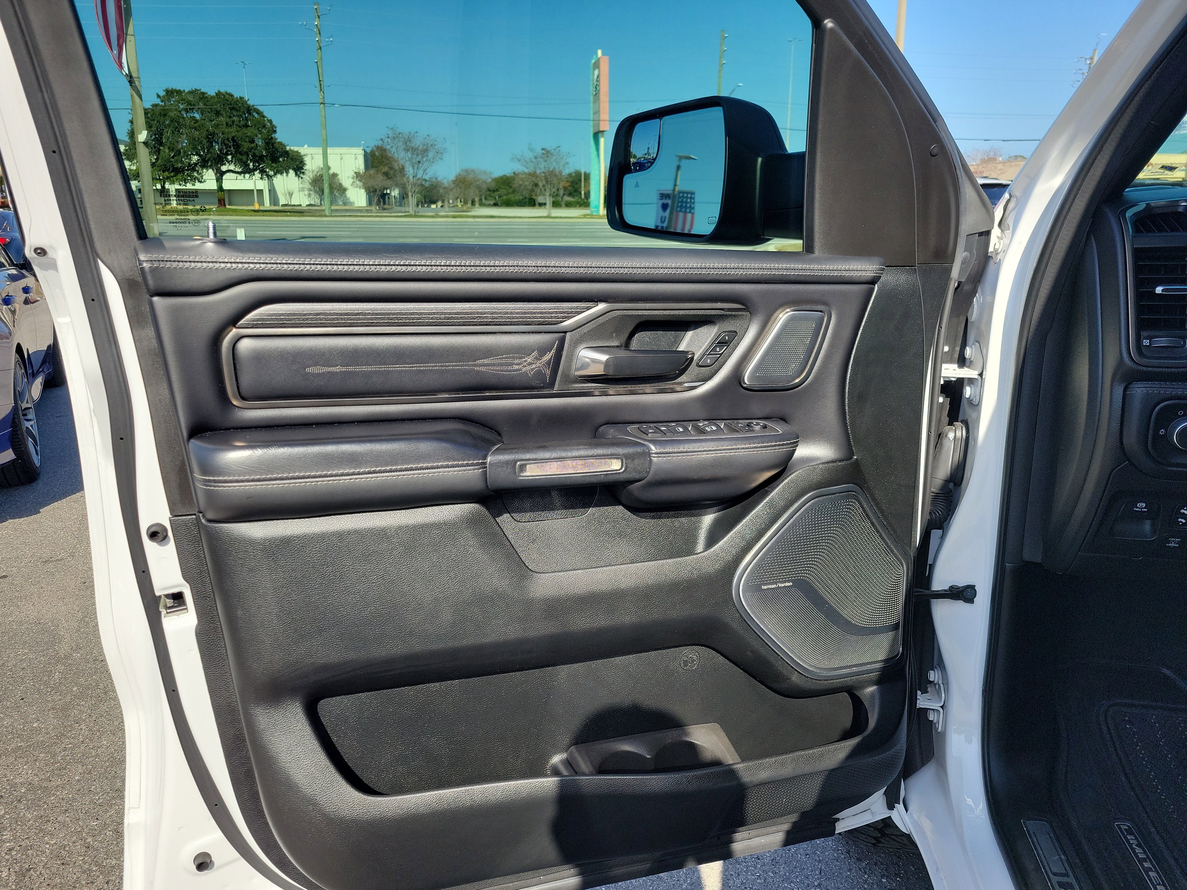 Used 2021 RAM 1500 Limited w/ Night Edition image 5