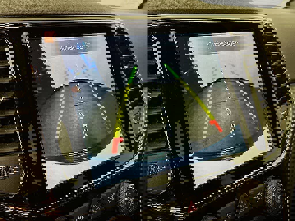 Used 2020 Jeep Grand Cherokee Altitude image 28