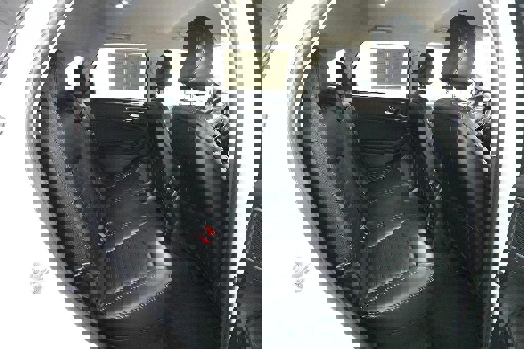 Certified 2023 Ford Edge SEL image 28