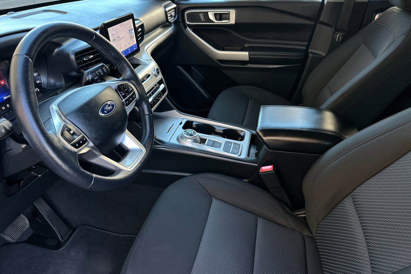 Certified 2022 Ford Explorer XLT image 9