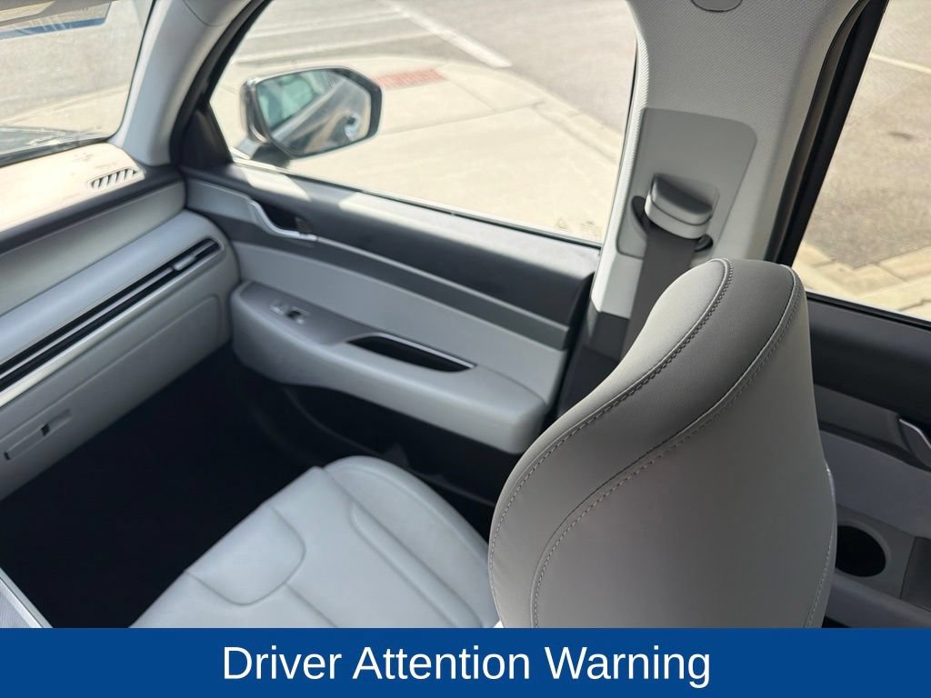 Used 2025 Hyundai Palisade SEL FWD image 18
