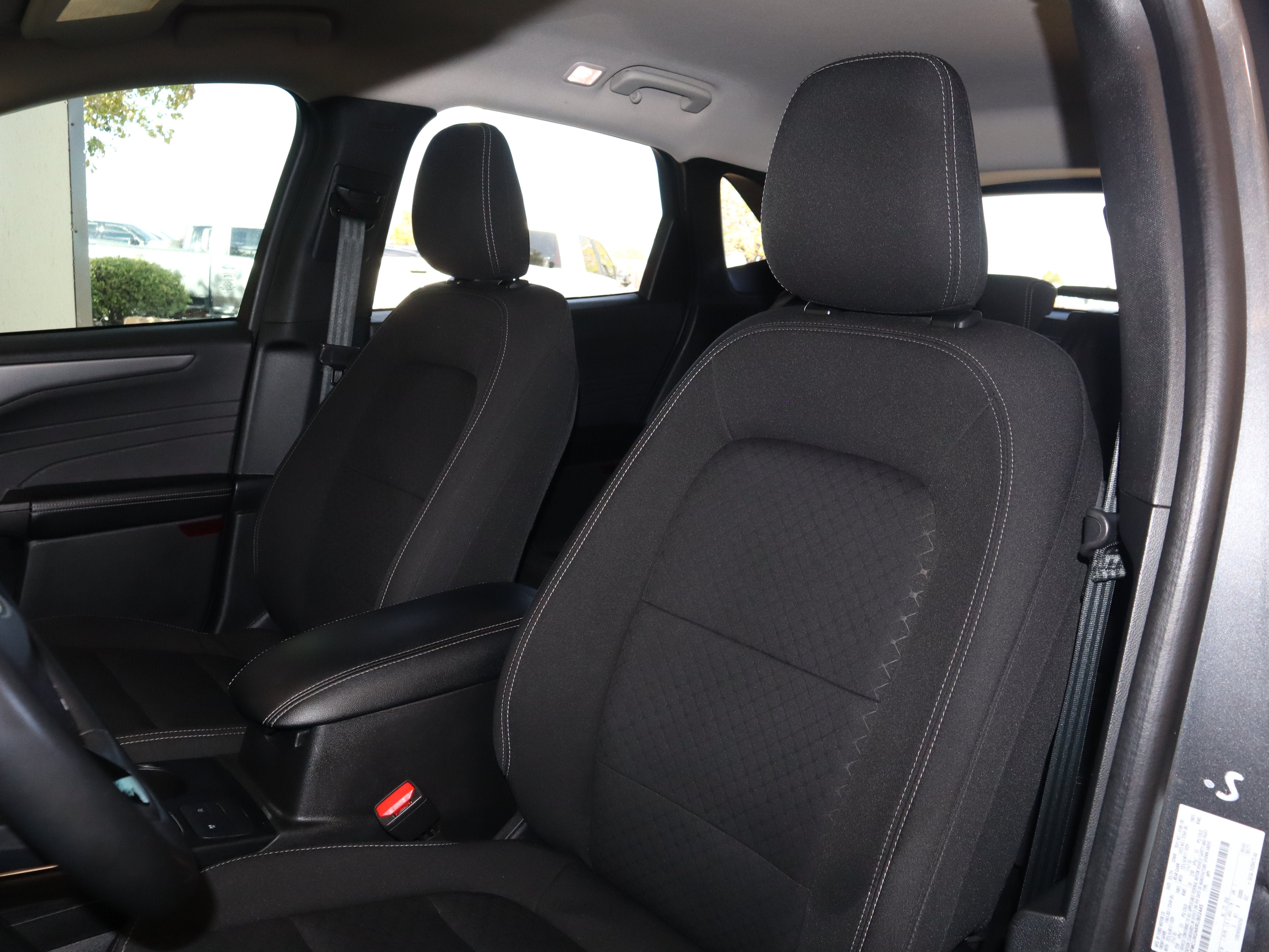 Certified 2024 Ford Escape Active AWD/4WD image 32