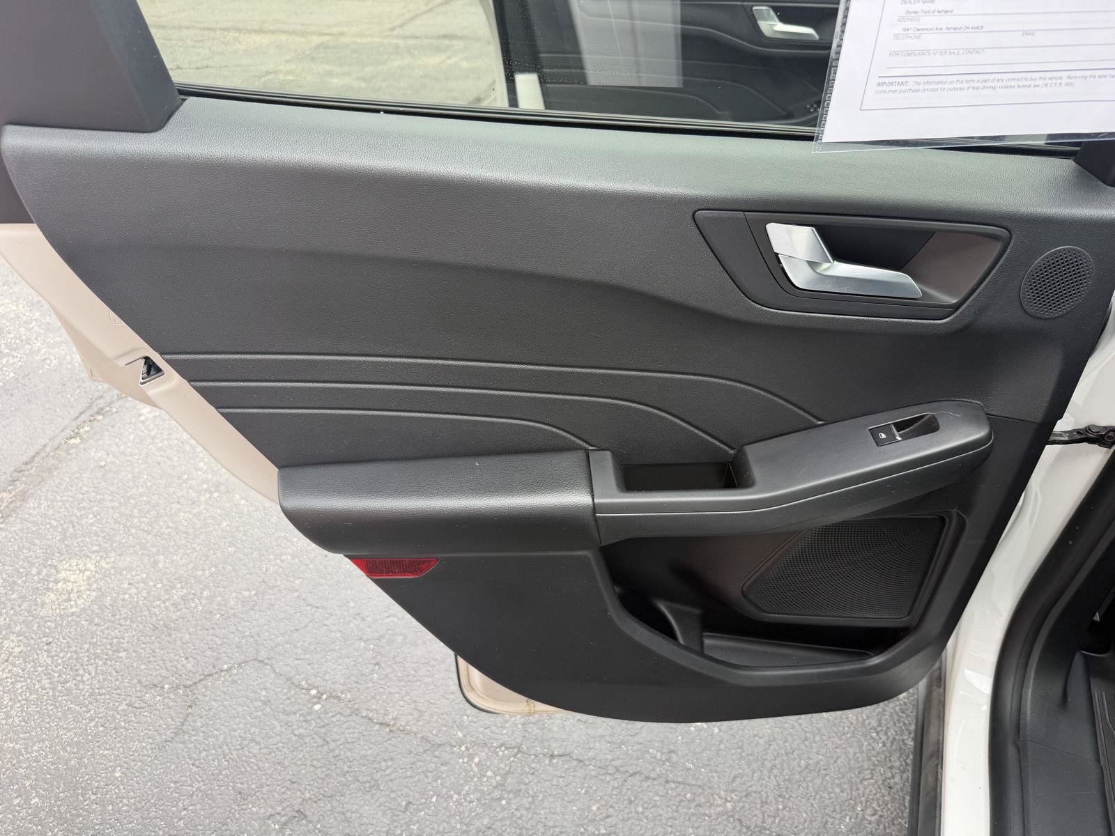 Certified 2022 Ford Escape SEL w/ SEL Stealth AWD Package image 25