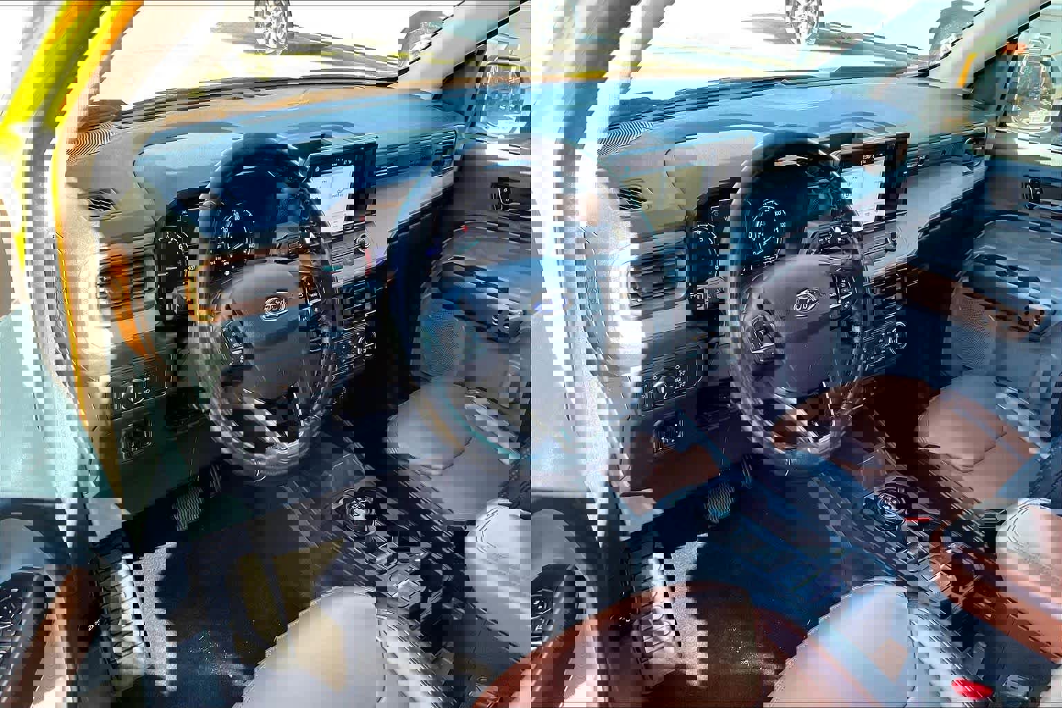 Certified 2022 Ford Maverick Lariat w/ Equipment Group 500A Standard image 15