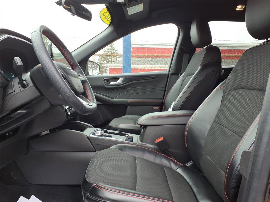 Certified 2023 Ford Escape ST-Line Select w/ Tech Pack #2 image 14