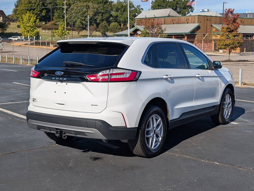 Certified 2024 Ford Edge SEL w/ Convenience Package AWD/4WD image 6