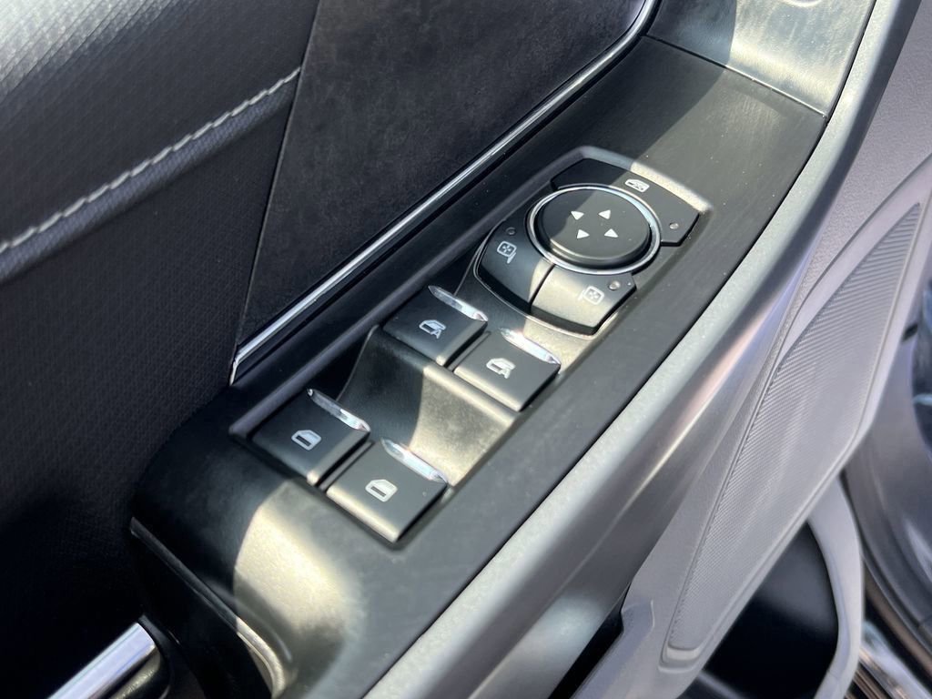 Certified 2024 Ford F150 XLT image 9