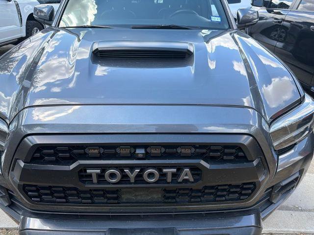 Used 2021 Toyota Tacoma TRD Pro AWD/4WD image 2