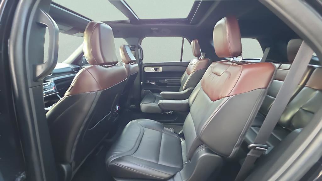 Certified 2023 Ford Explorer Platinum w/ Technology Package image 29