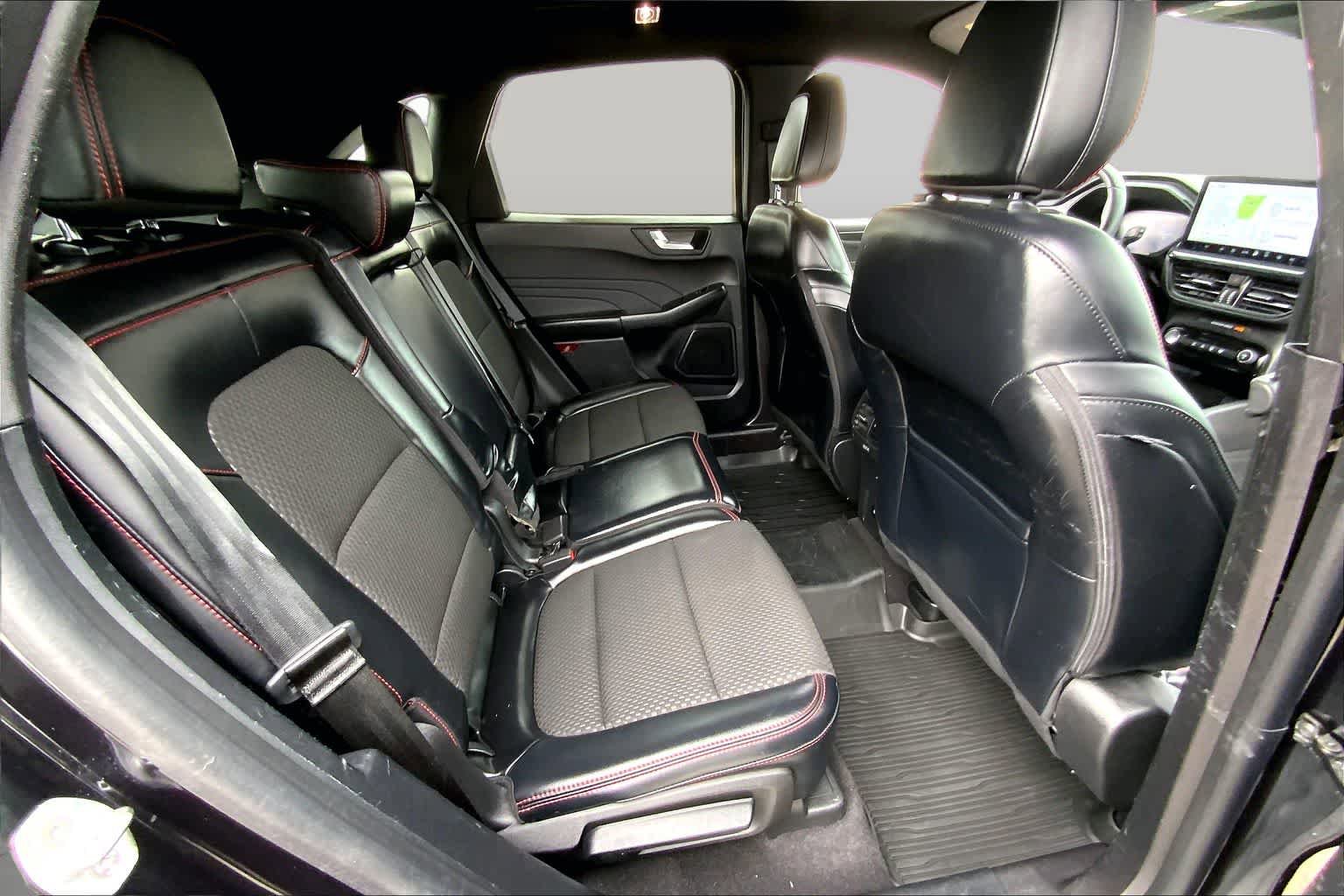 Certified 2023 Ford Escape ST-Line w/ Tech Pack #1 FWD image 18
