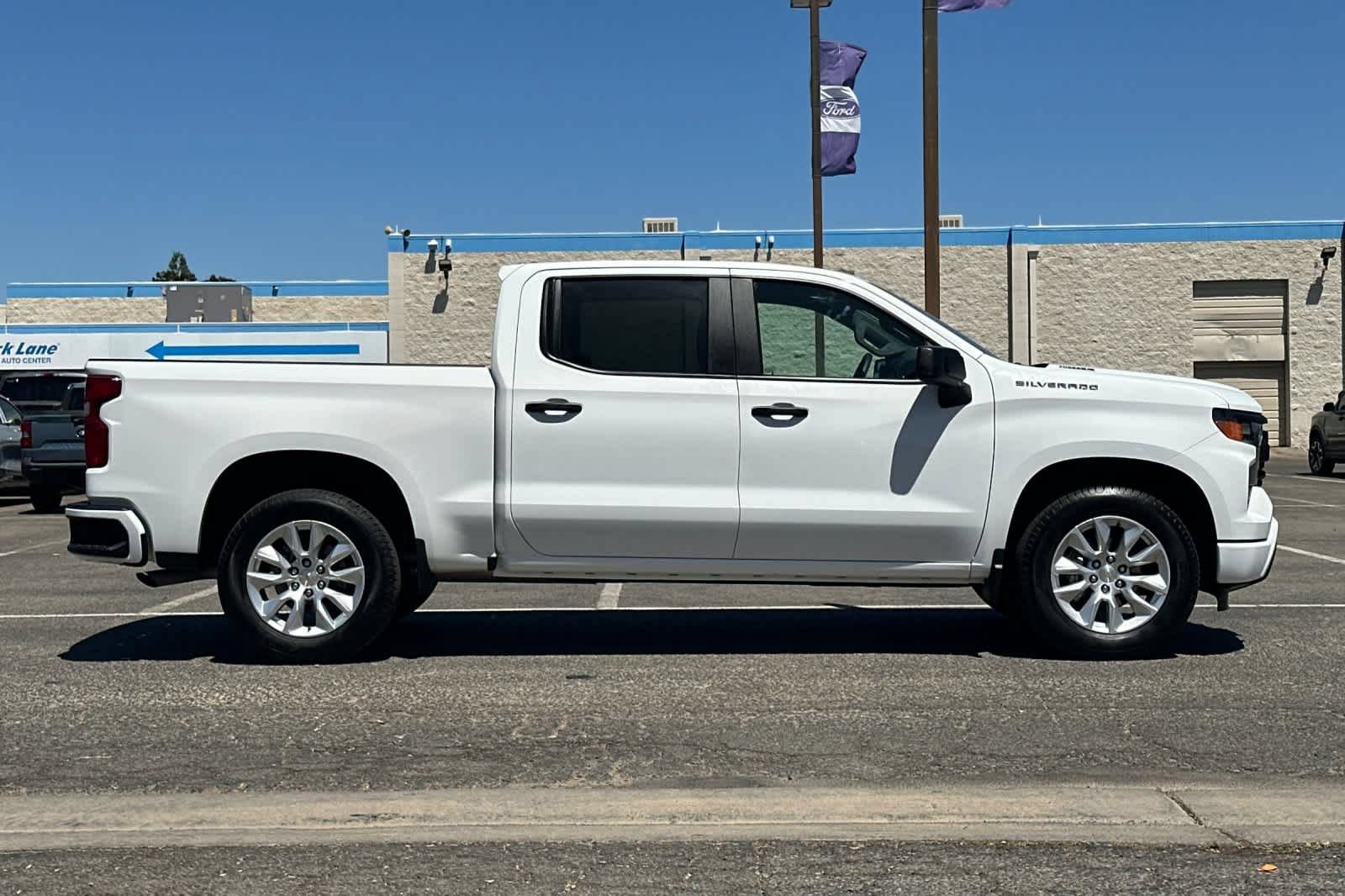 Used 2025 Chevrolet Silverado 1500 Custom w/ LPO, Dark Essentials Package RWD image 8