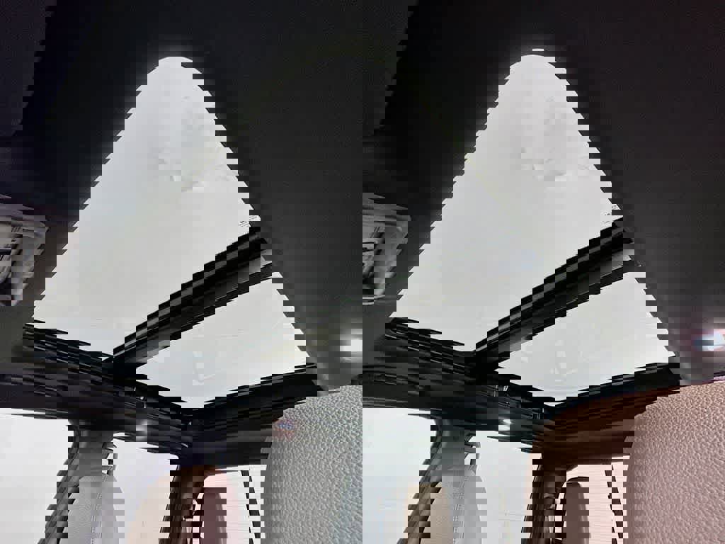 Used 2023 Nissan Titan Platinum Reserve w/ Moonroof Package image 33