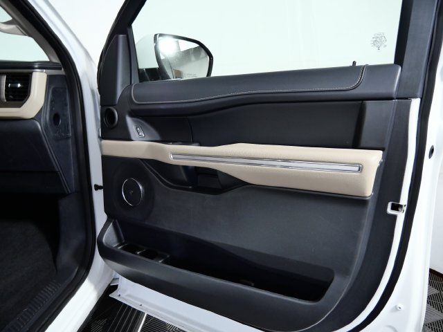 Certified 2024 Ford Expedition Max Limited AWD/4WD image 10