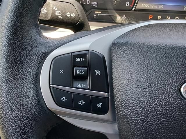Certified 2023 Ford Explorer XLT RWD image 24