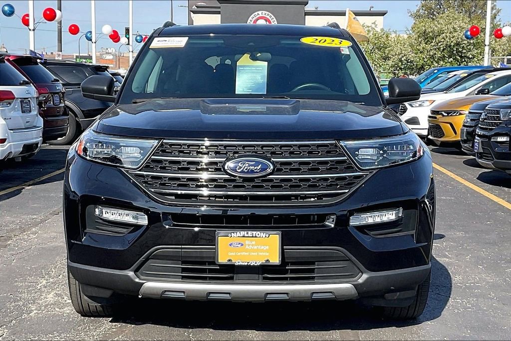Certified 2023 Ford Explorer XLT w/ Equipment Group 202A AWD/4WD image 2