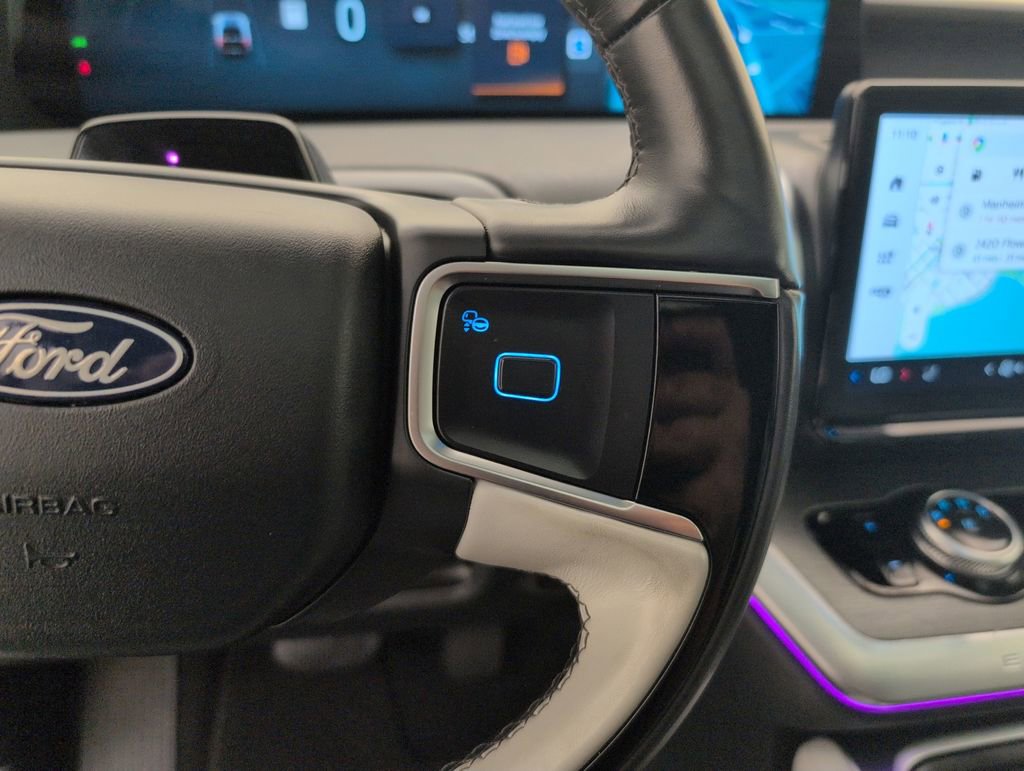 Certified 2025 Ford Expedition Platinum AWD/4WD image 39
