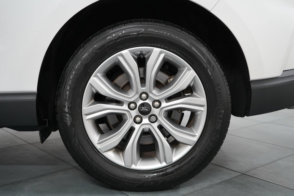 Certified 2023 Ford Edge Titanium AWD/4WD image 36