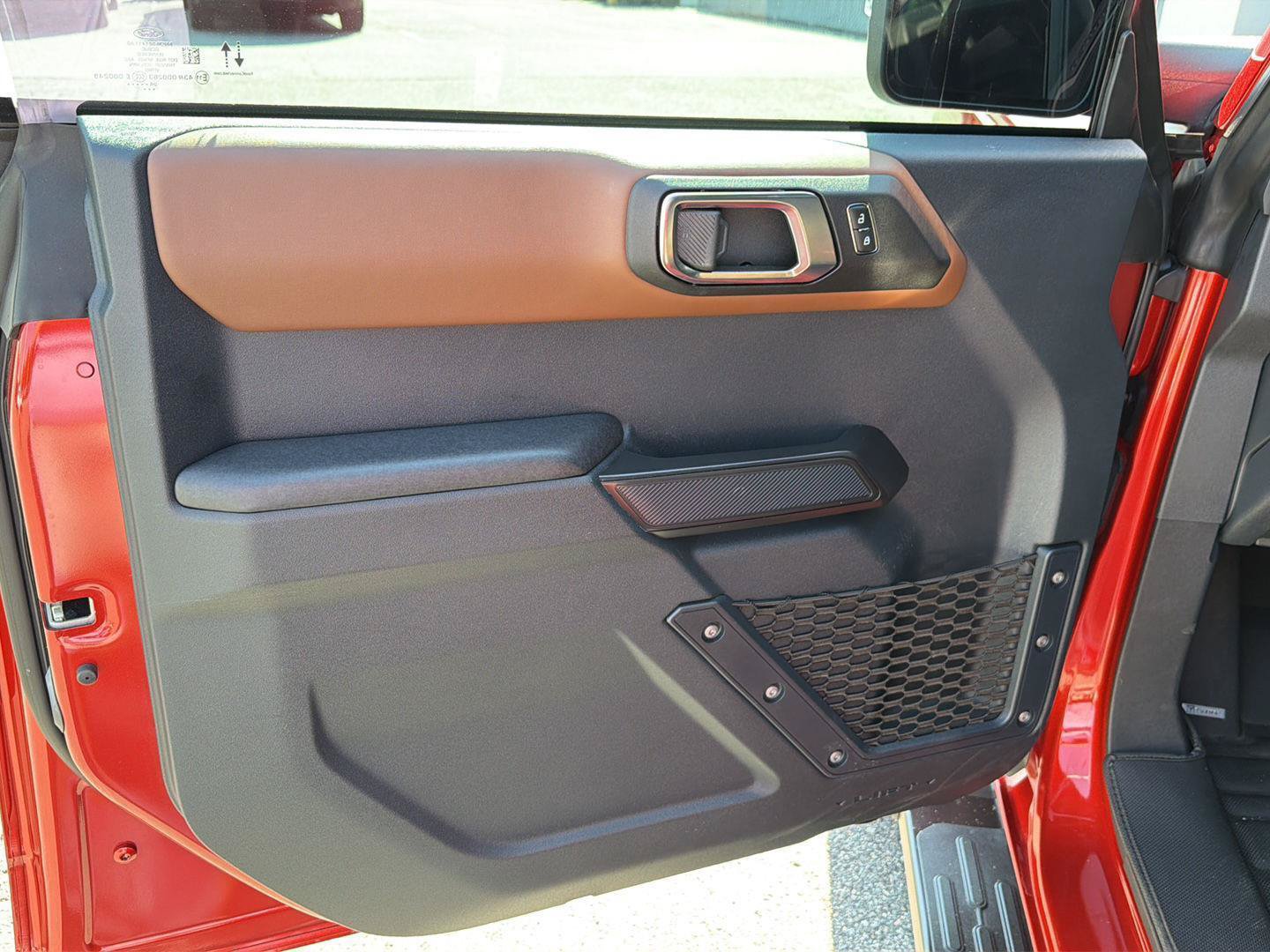 Certified 2024 Ford Bronco Outer Banks AWD/4WD image 16
